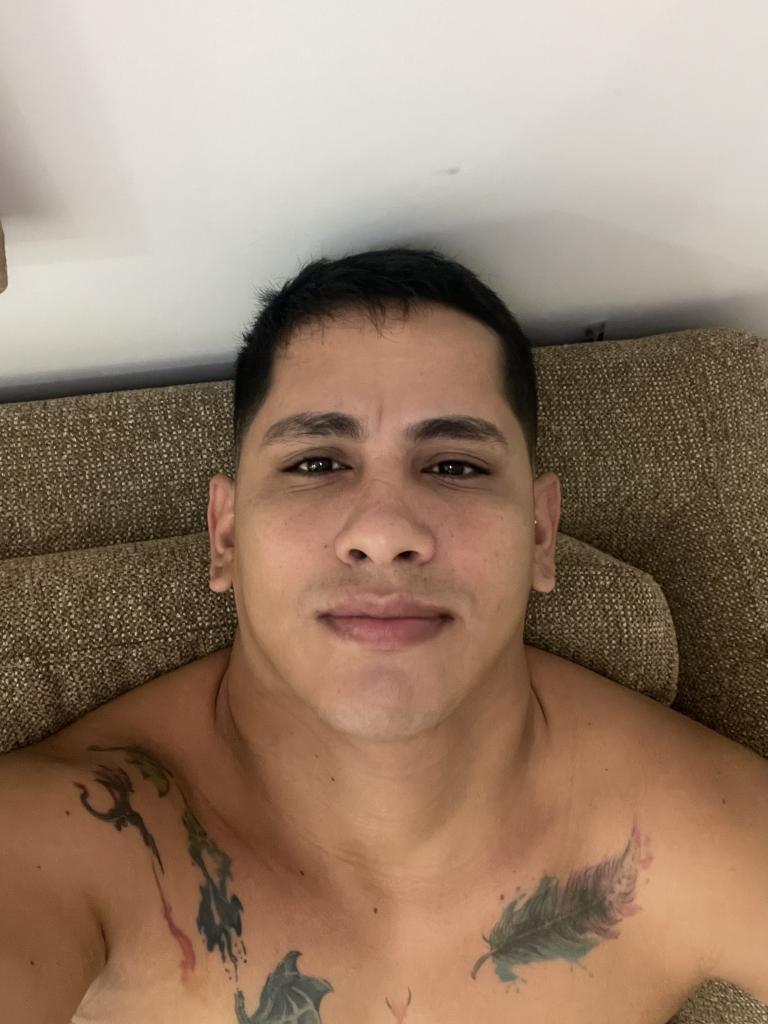 Chico busca chica en Almería: 