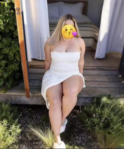 695888158: Chica busca chico en Cádiz