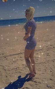 643740978: Chica busca chico en Sevilla