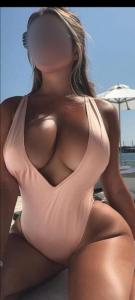 611326391: Chica busca chico en La Coruña