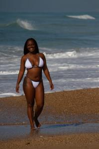 604128180: Chica busca chico en Sevilla