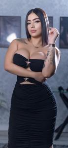 613450897: Chica busca chico en Barcelona