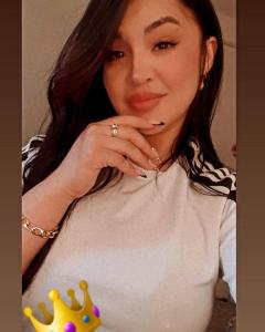 613482491: Chica busca chico en Granada