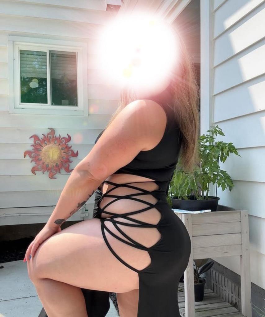 631071737: Chica busca chico en Málaga