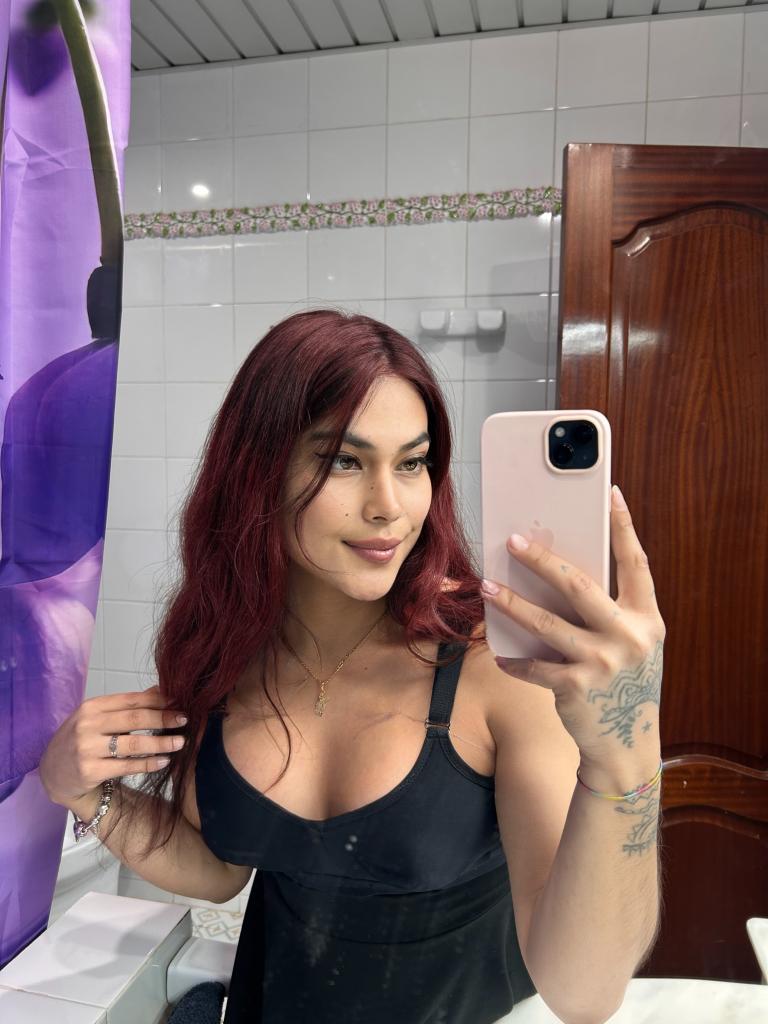 643556105: Transexual en Cádiz