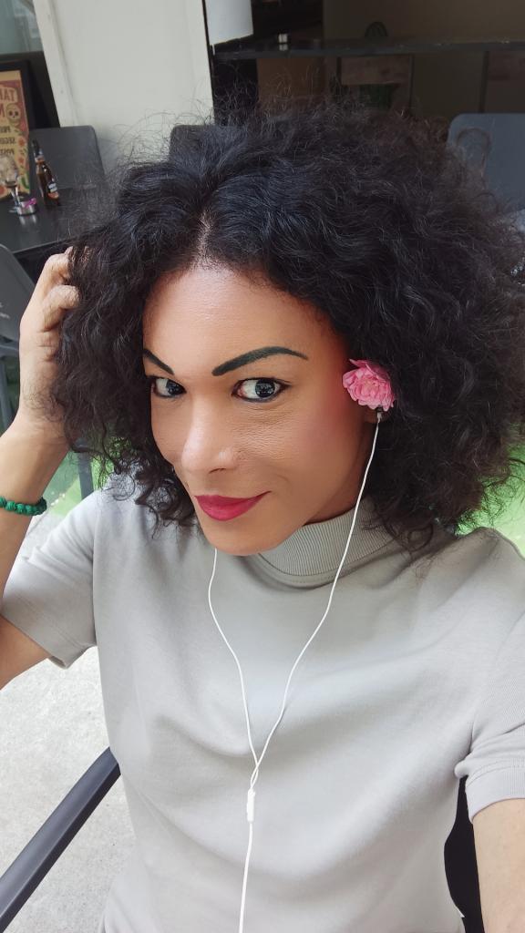 622325258: Transexual en La Coruña
