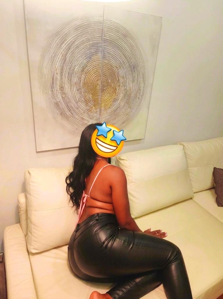 611359549: Chica busca chico en Madrid