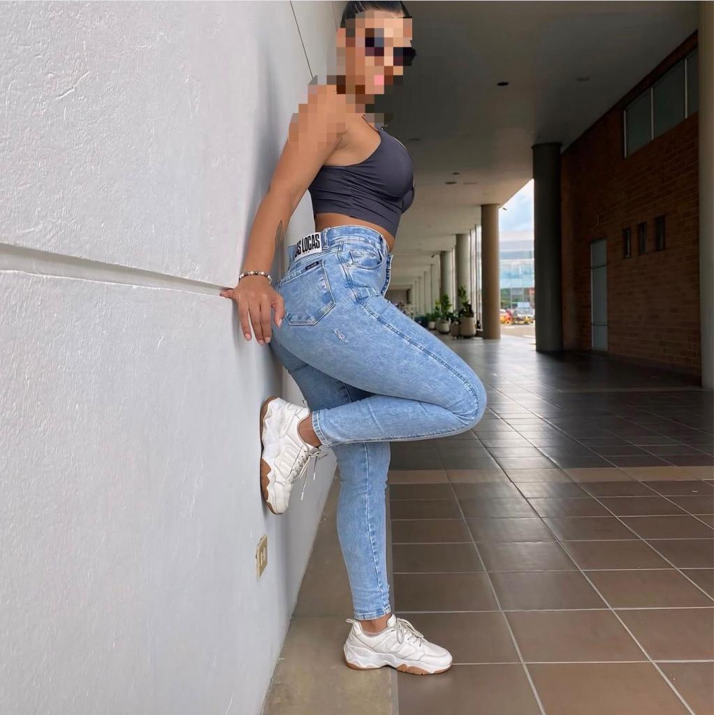 604292753: Chica busca chico en Murcia