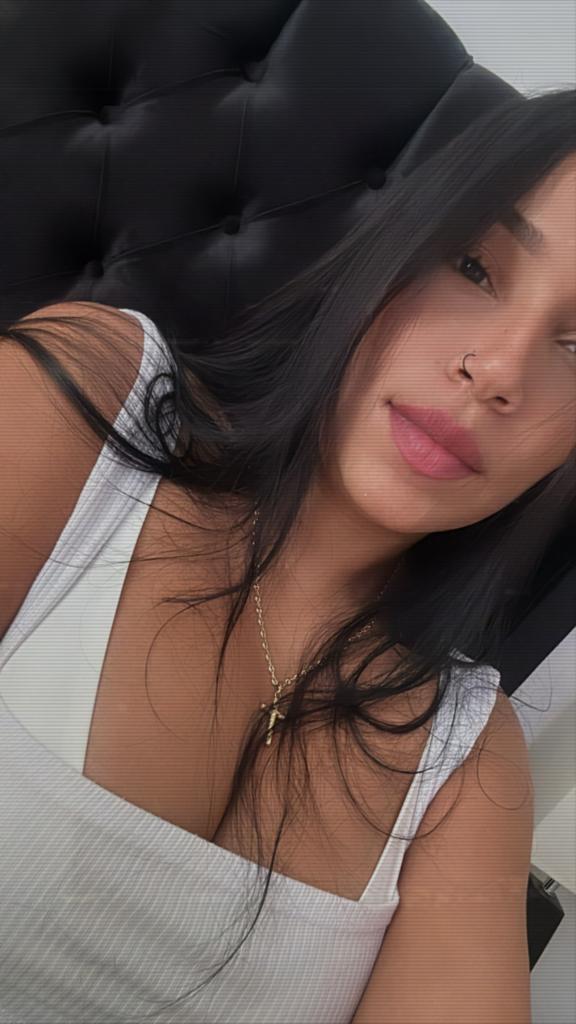 Chica busca chico en Ibiza: 
