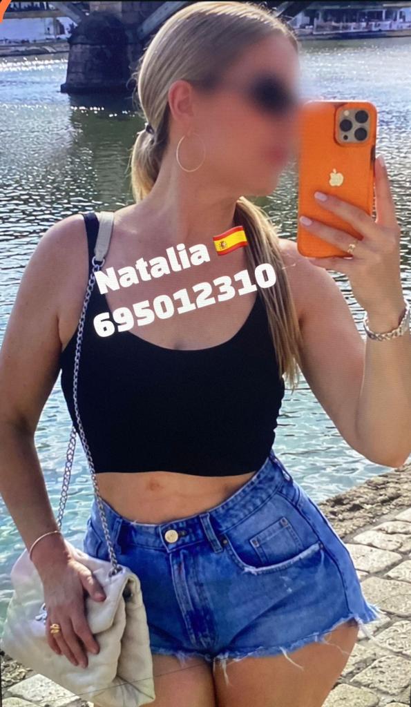 Chica busca chico en Cantabria: Chica busca chico
