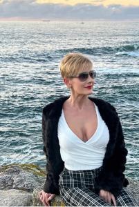 664381002: Chica busca chico en Mallorca