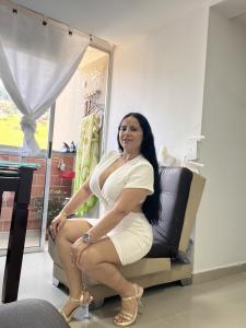 631421036: Chica busca chico en Alicante