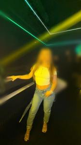 697537672: Chica busca chico en Madrid