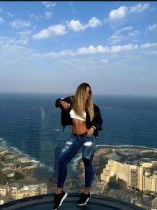 643810228: Chica busca chico en Tenerife