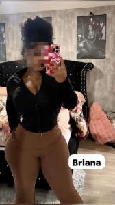 667046587: Chica busca chico en Málaga