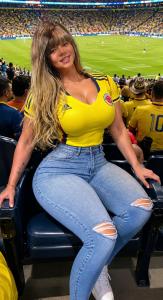 634796075: Chica busca chico en Barcelona