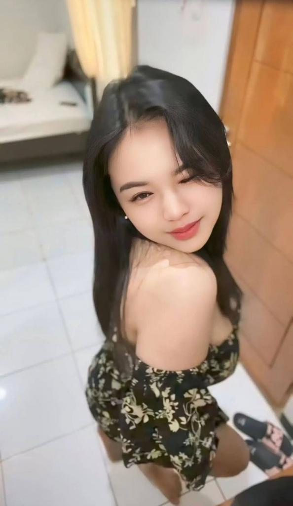 691665546: Chica busca chico en Barcelona