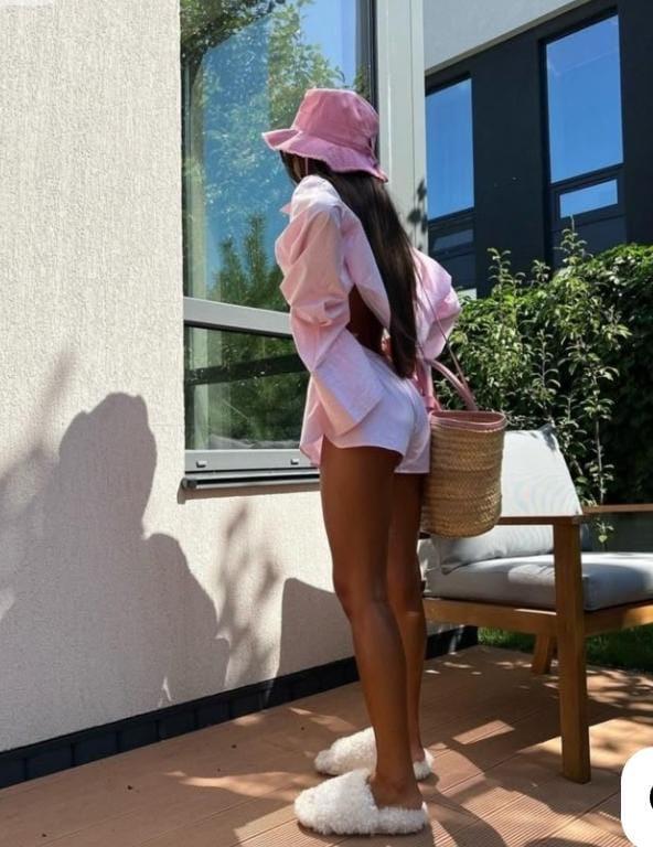632966091: Chica busca chico en Sevilla