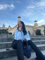 613865183: Chica busca chico en Barcelona