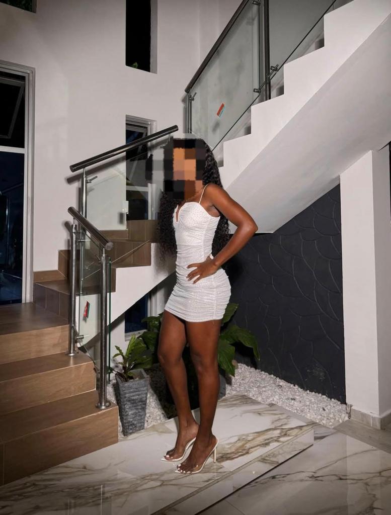 Chica busca chico en Huelva: 