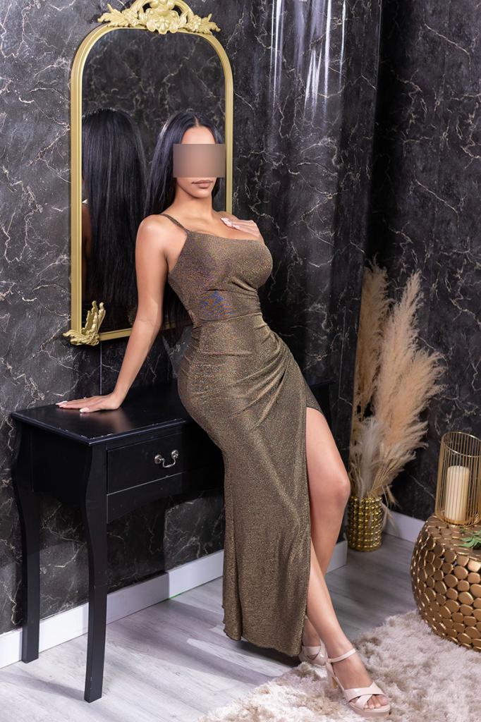 600830487: Chica busca chico en Barcelona