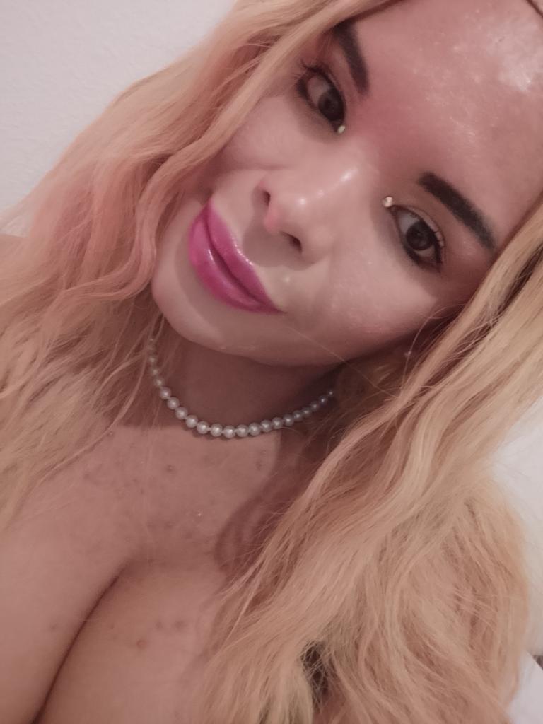 663197320: Transexual en Badajoz