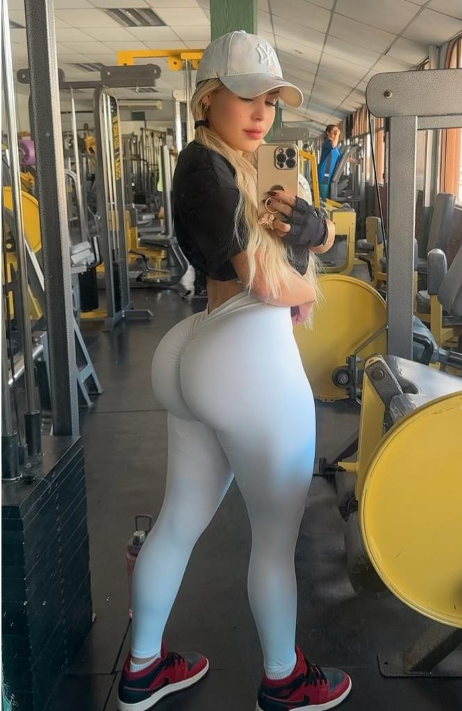 637716472: Chica busca chico en Orense