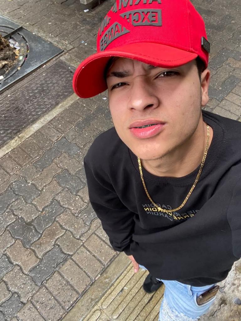 Chico busca chica en Tenerife: 