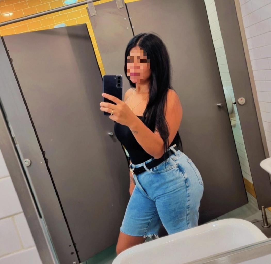 Chica busca chico en Tenerife: 