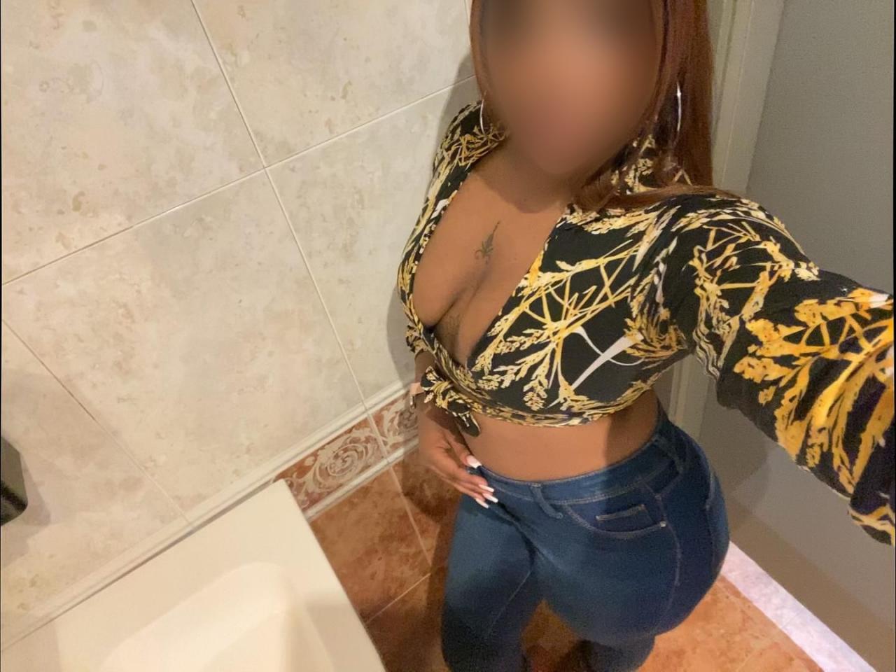 642500081: Chica busca chico en La Coruña