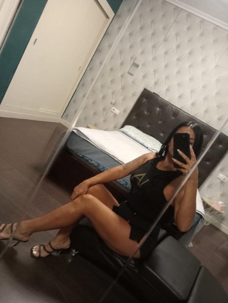 613748740: Chica busca chico en Granada