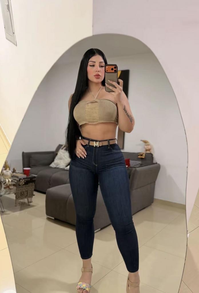 613887772: Chica busca chico en Tenerife