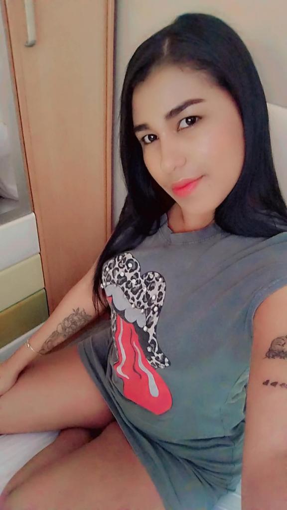 633017406: Chica busca chico en Tarragona