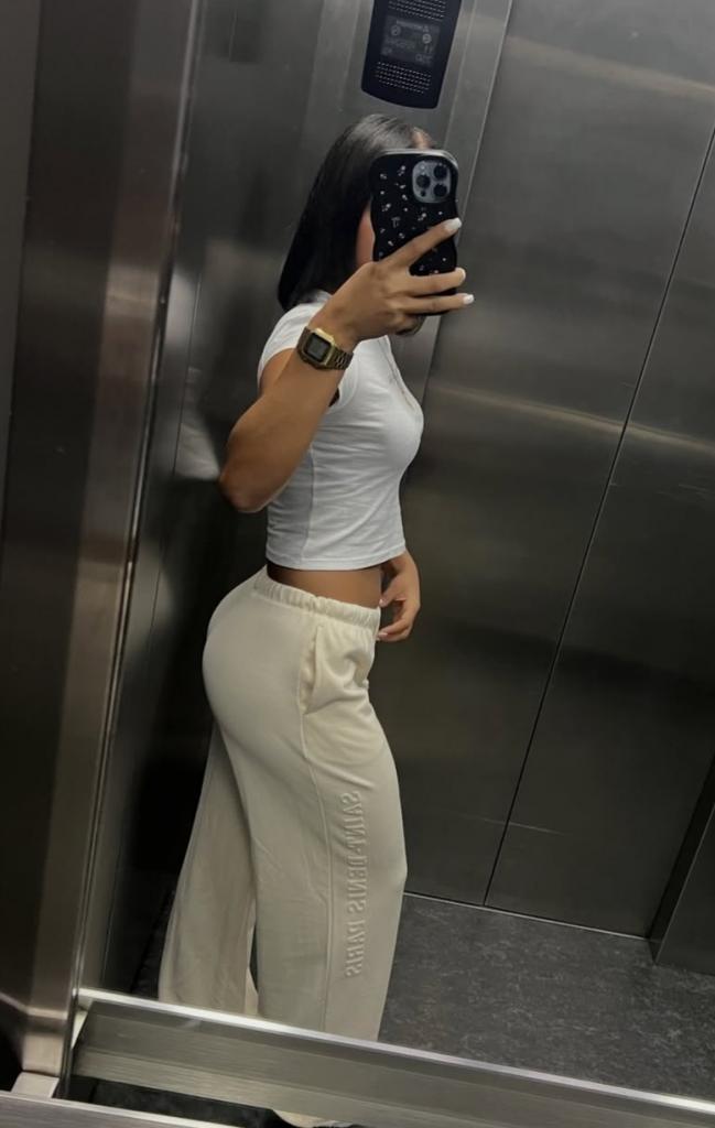 652666421: Chica busca chico en Badajoz