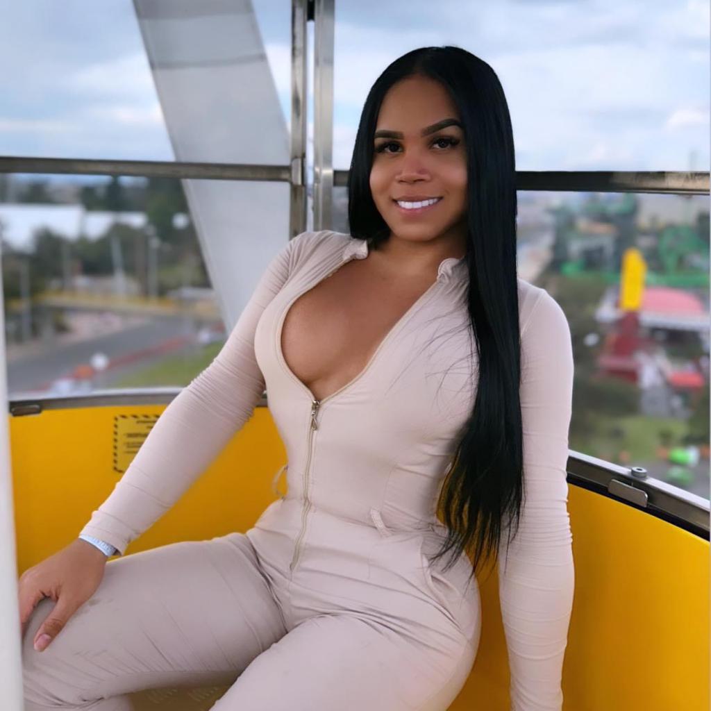 624912755: Chica busca chico en Ibiza