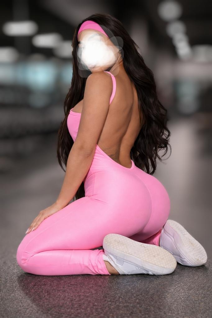 637527567: Chica busca chico en Sevilla