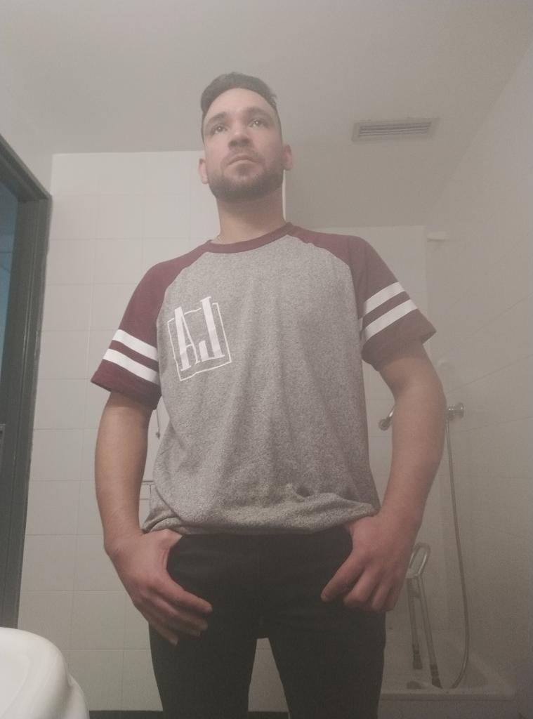 Chico busca chica en La Coruña: 