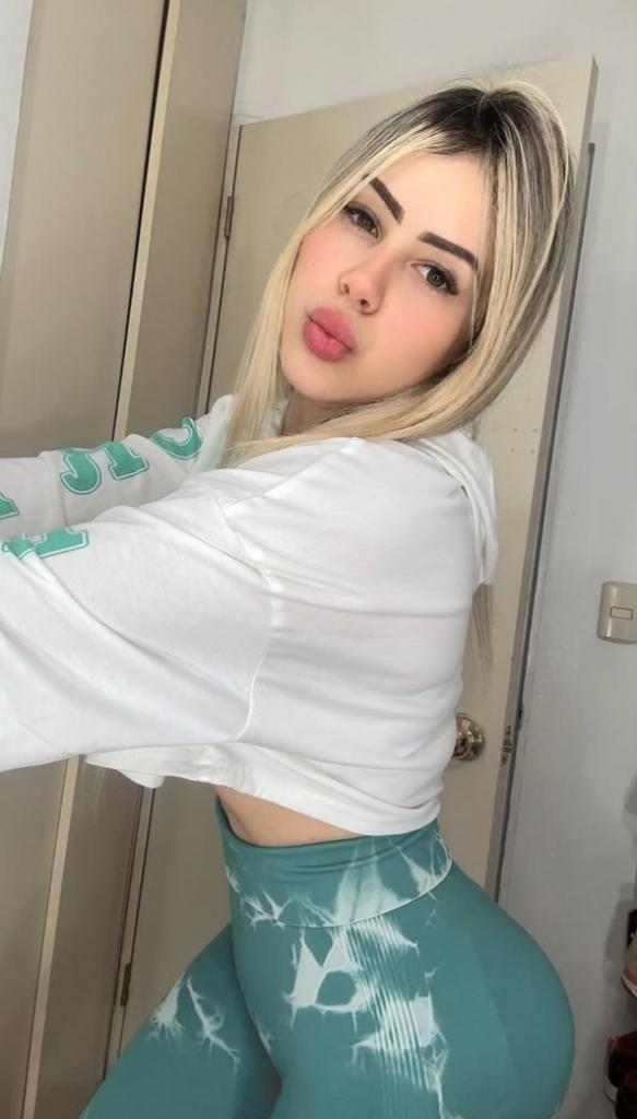 637716472: Chica busca chico en Orense