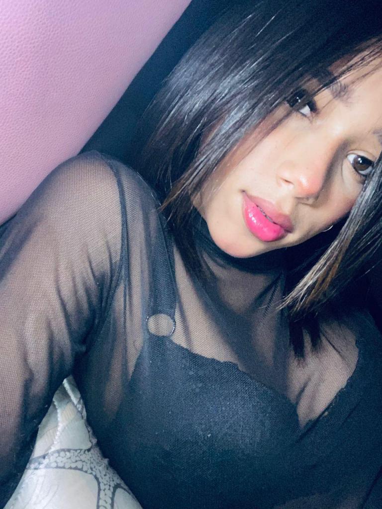 Chica busca chico en Almería: 