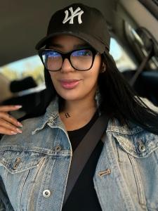 613876346: Chica busca chico en Madrid