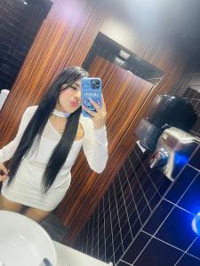 687050728: Chica busca chico en Madrid