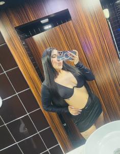 687050728: Chica busca chico en Madrid