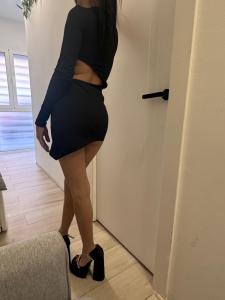 657467255: Chica busca chico en Madrid