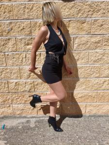 664874220: Chica busca chico en Madrid