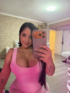 622729403: Chica busca chico en Ibiza