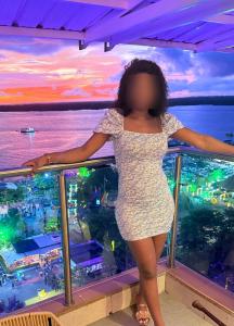 611244645: Chica busca chico en Barcelona
