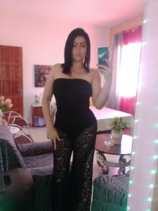 623417548: Chica busca chico en Tenerife