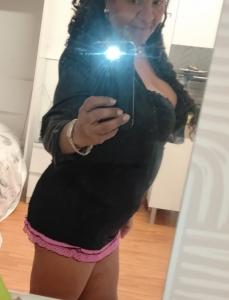 631894455: Chica busca chico en Navarra