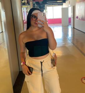 645564007: Chica busca chico en Barcelona