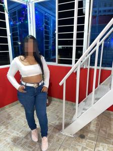 617796054: Chica busca chico en Tarragona